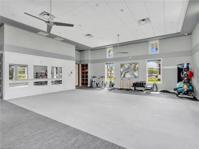 9078 Montserrat Dr, Naples, Florida 34114