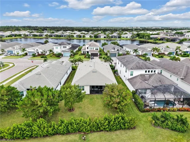 9078 Montserrat Dr, Naples, Florida 34114