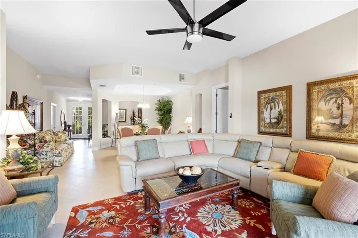 8051  Players Cove  DR, Naples, FL 34113