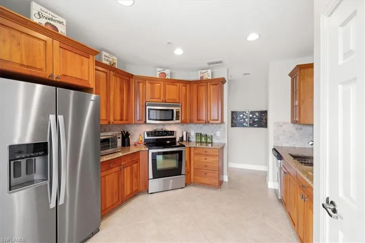 8051  Players Cove  DR, Naples, FL 34113