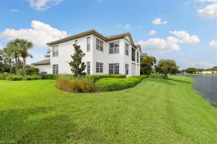 8051  Players Cove  DR, Naples, FL 34113