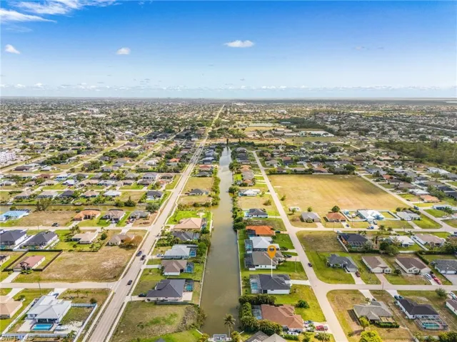 1215 Sw 21st Ave, Cape Coral, Florida 33991