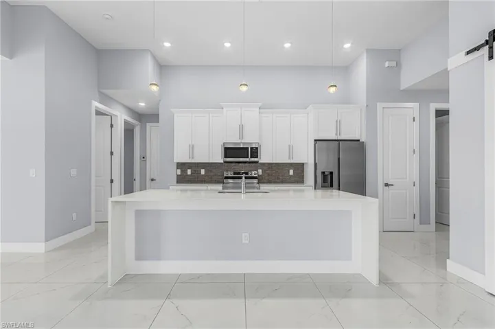 1215 Sw 21st Ave, Cape Coral, Florida 33991