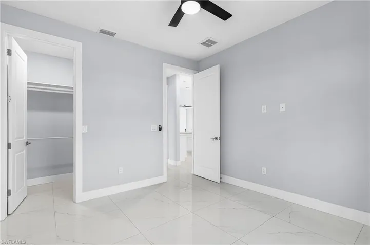 1215 Sw 21st Ave, Cape Coral, Florida 33991