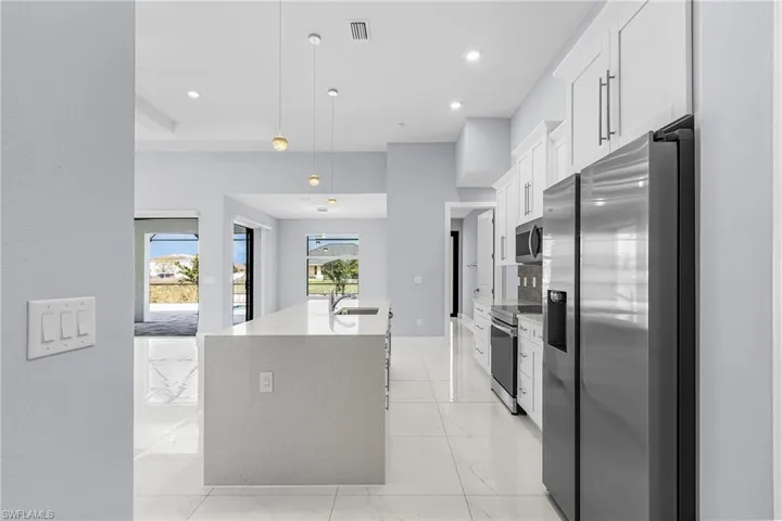 1215 Sw 21st Ave, Cape Coral, Florida 33991