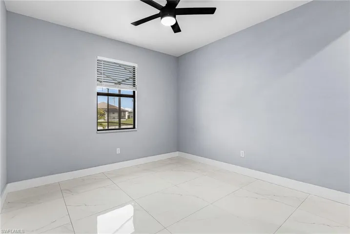 1215 Sw 21st Ave, Cape Coral, Florida 33991
