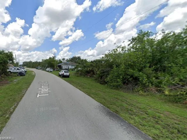 441  Thelma  CT, Lehigh Acres, FL 33972