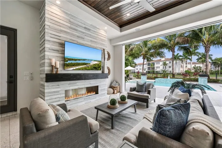10531 Via Torino Way, Miromar Lakes, Florida 33913