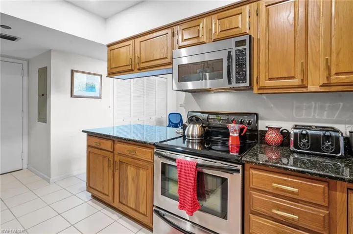 3100 Gulf Shore Blvd N 104, Naples, Florida 34103
