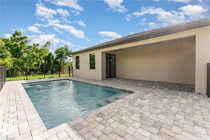 4157 NW 39th  AVE, Cape Coral, FL 33993