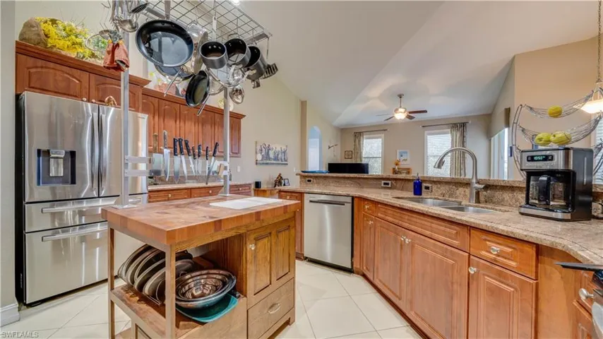 3608 Nw 3rd St, Cape Coral, Florida 33993
