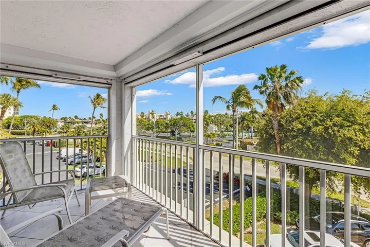 908 Collier Ct 302, Marco Island, Florida 34145