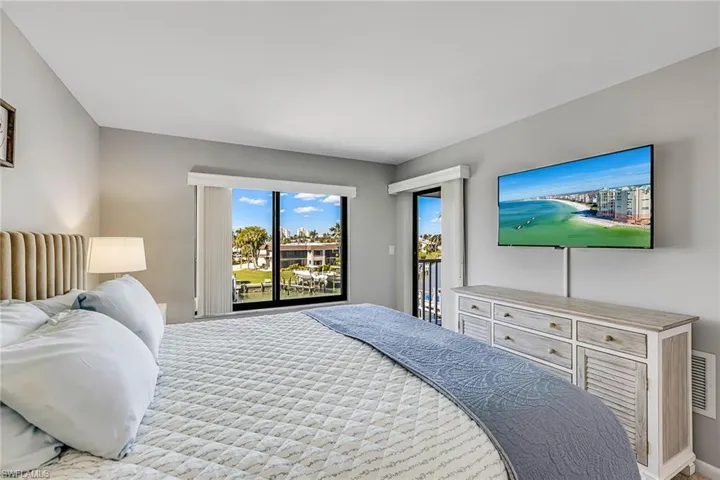 908 Collier Ct 302, Marco Island, Florida 34145