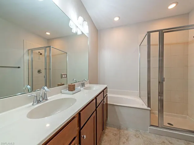 Dual vanities w/Tub & separate Shower