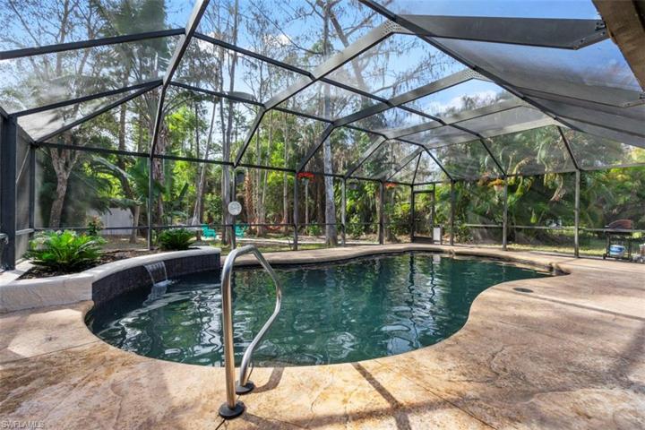 5080 Cherry Wood DR, NAPLES FL 34119