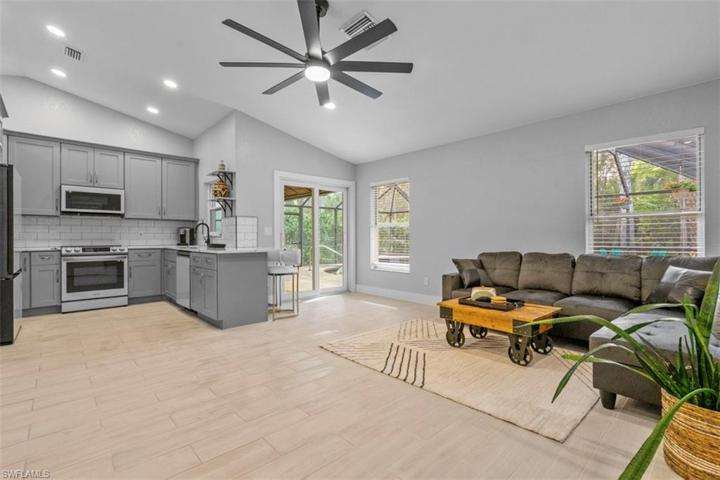 5080 Cherry Wood DR, NAPLES FL 34119
