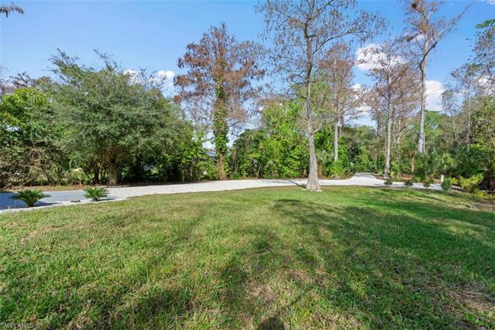 5080 Cherry Wood DR, NAPLES FL 34119