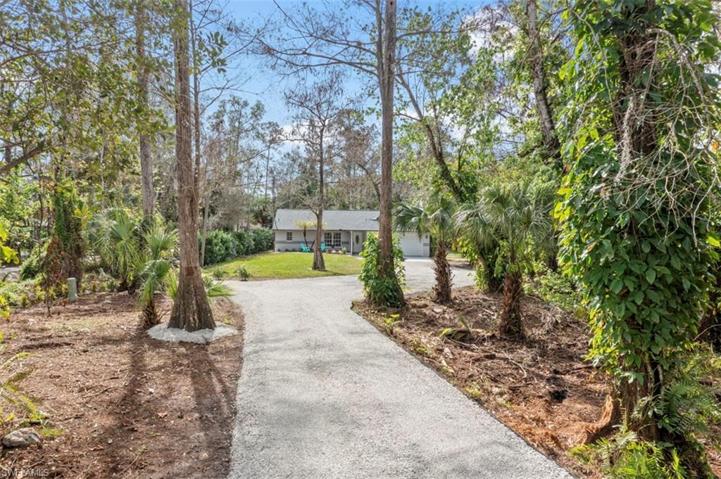 5080 Cherry Wood DR, NAPLES FL 34119