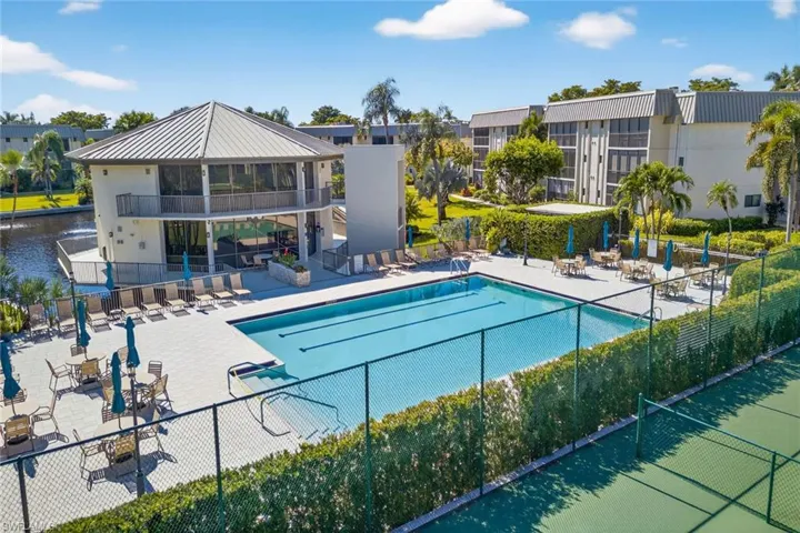 788 Park Shore Dr C25, Naples, Florida 34103