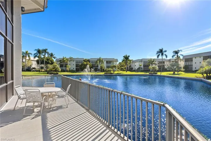 788 Park Shore Dr C25, Naples, Florida 34103