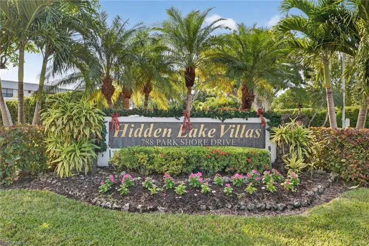 788 Park Shore Dr C25, Naples, Florida 34103