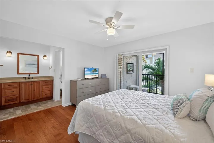 788 Park Shore Dr C25, Naples, Florida 34103