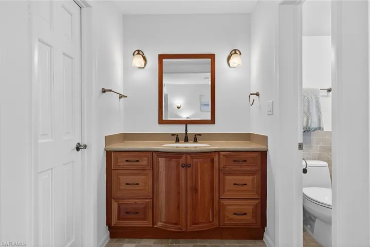788 Park Shore Dr C25, Naples, Florida 34103