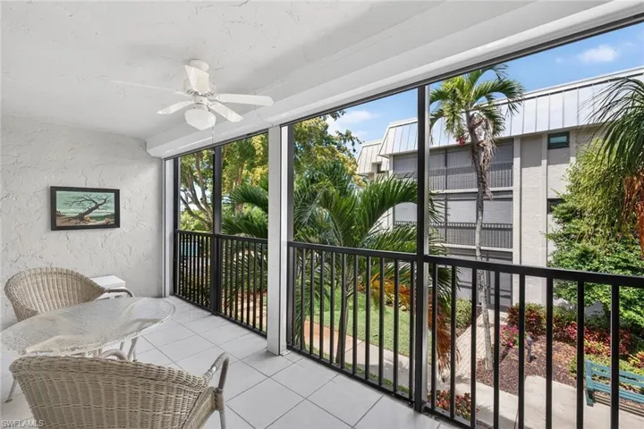 788 Park Shore Dr C25, Naples, Florida 34103