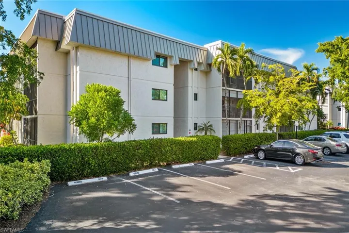 788 Park Shore Dr C25, Naples, Florida 34103