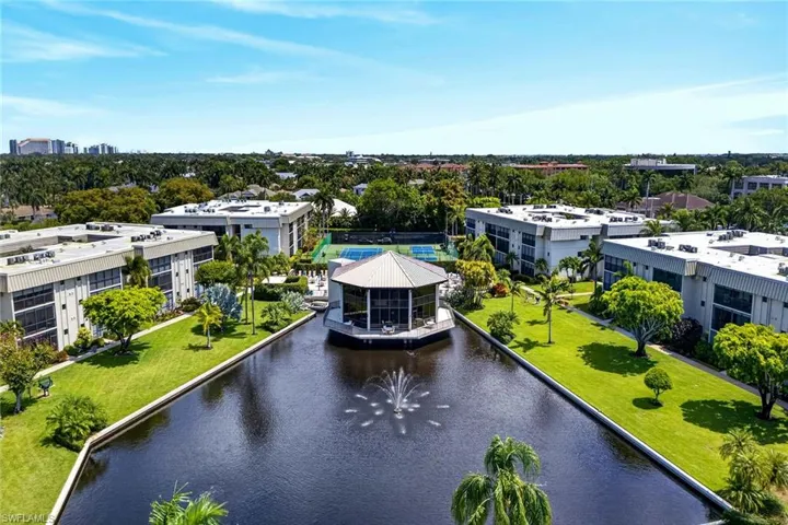 788 Park Shore Dr C25, Naples, Florida 34103