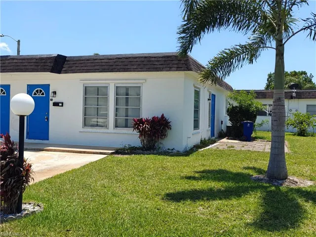 26 Temple Ct, Lehigh Acres, Florida 33936
