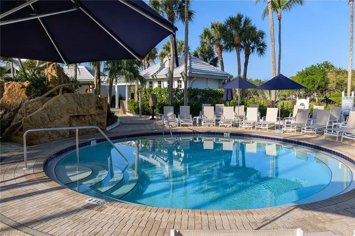 8375 Whisper Trace Ln 103, Naples, Florida 34114