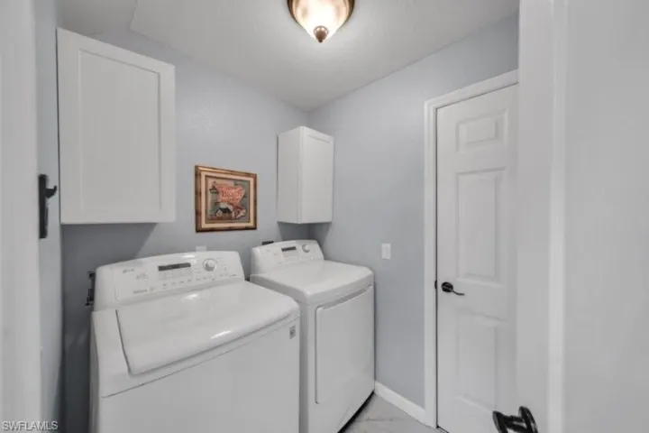Private Laundry room