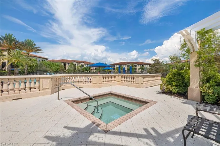 12920  Positano  CIR, Naples, FL 34105