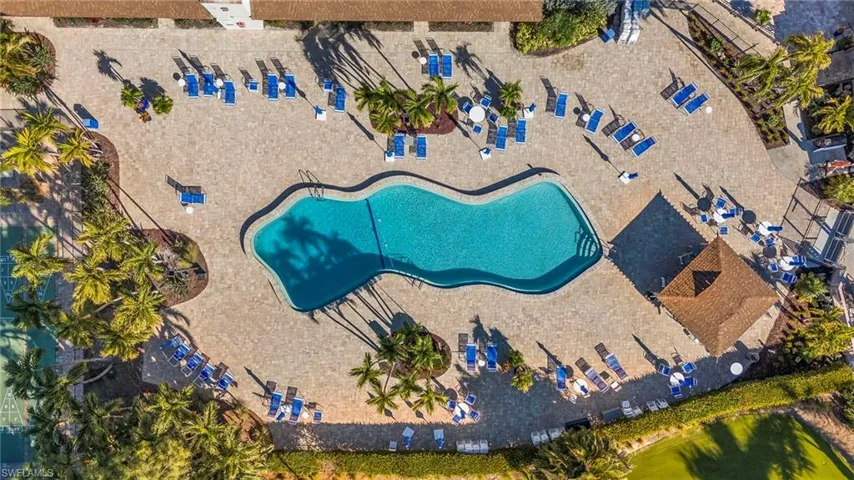 232  Palm  DR, Naples, FL 34112