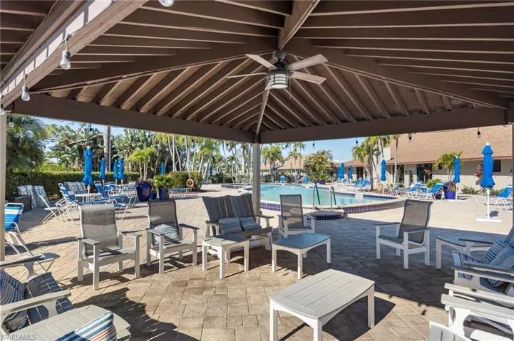 232  Palm  DR, Naples, FL 34112