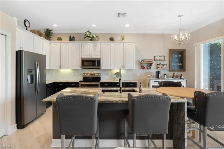 14321  Manchester  DR, Naples, FL 34114
