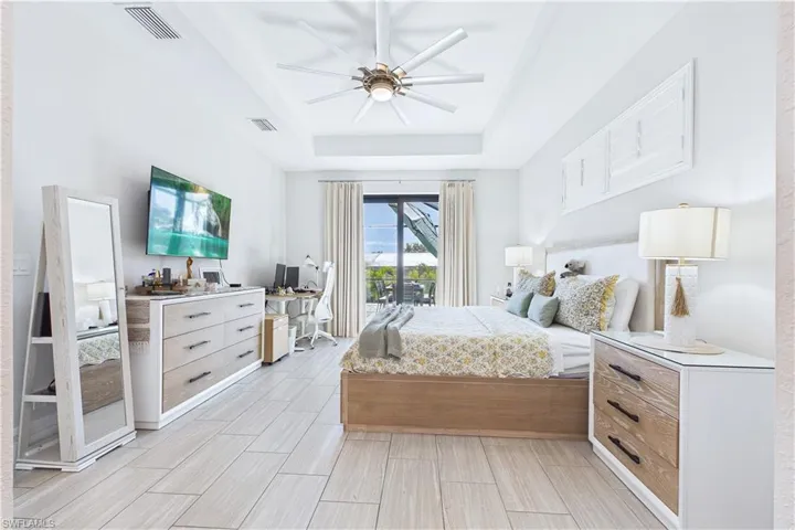 3302 Nw 18th St, Cape Coral, Florida 33993