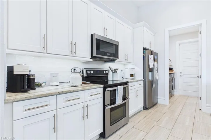 3302 Nw 18th St, Cape Coral, Florida 33993