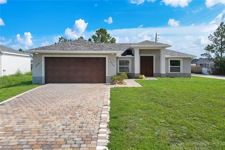 3200 41st St W, Lehigh Acres, Florida 33971