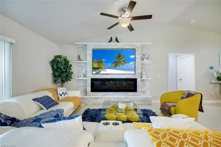 3200 41st St W, Lehigh Acres, Florida 33971