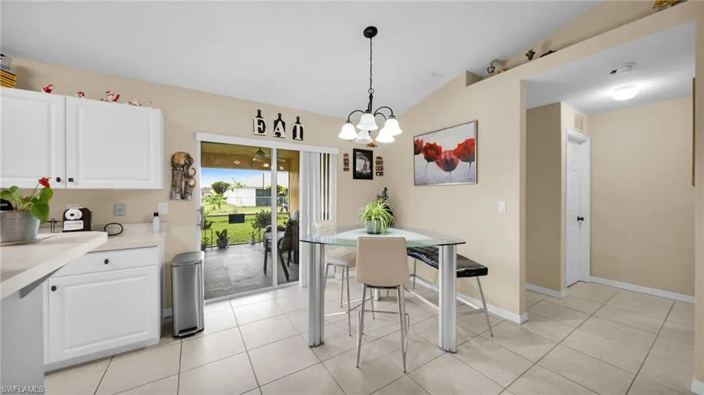 926 5th PL, Cape Coral, FL 33909,2025000333
