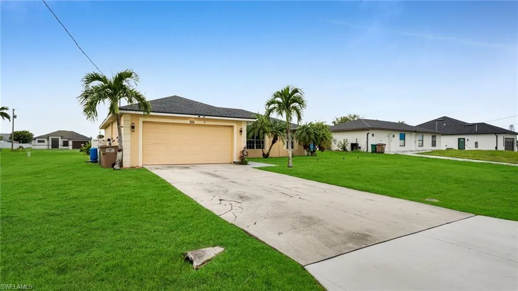 926 5th PL, Cape Coral, FL 33909,2025000333