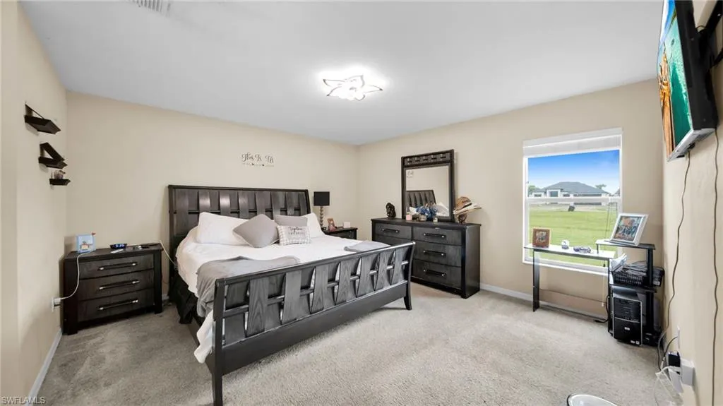 926 5th PL, Cape Coral, FL 33909,2025000333