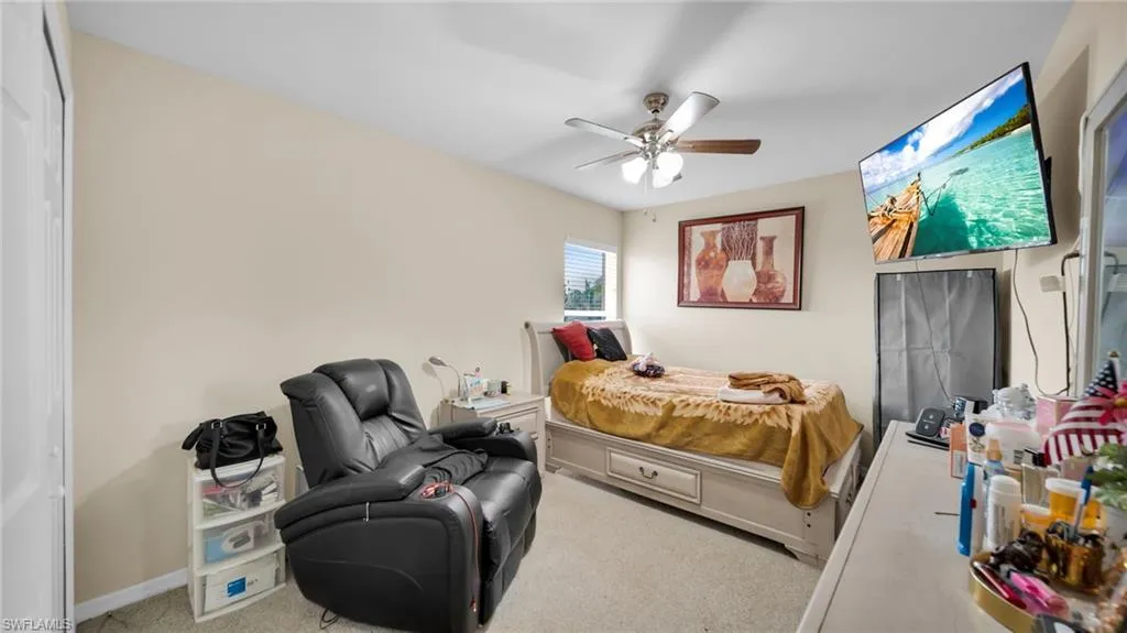 926 5th PL, Cape Coral, FL 33909,2025000333