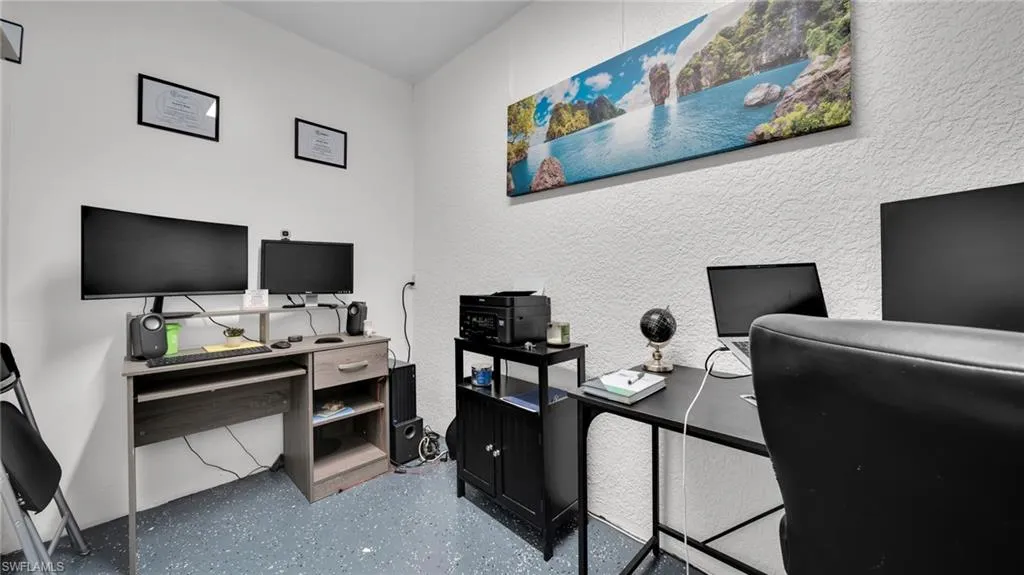 926 5th PL, Cape Coral, FL 33909,2025000333