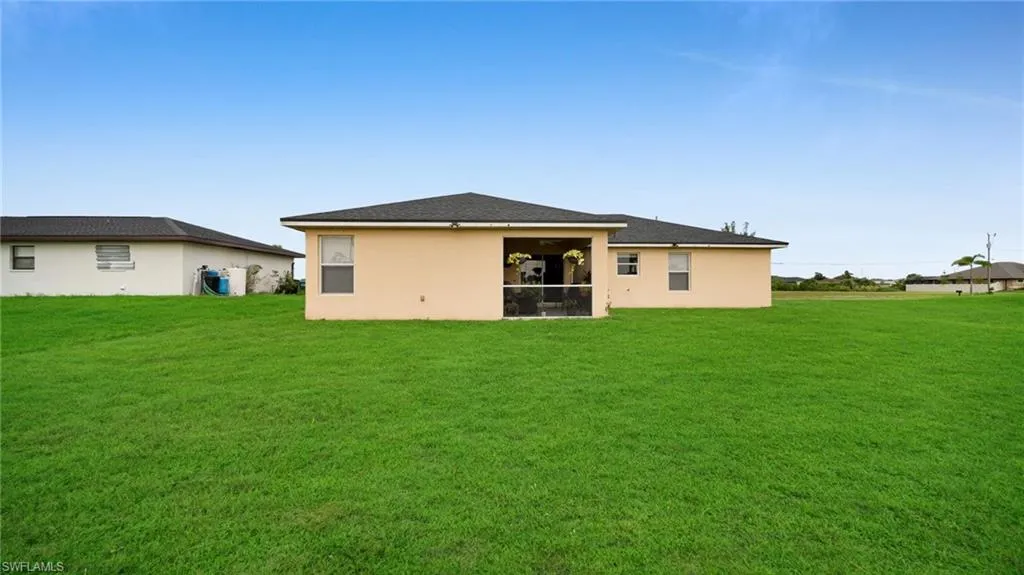 926 5th PL, Cape Coral, FL 33909,2025000333