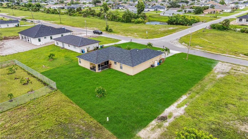 926 5th PL, Cape Coral, FL 33909,2025000333