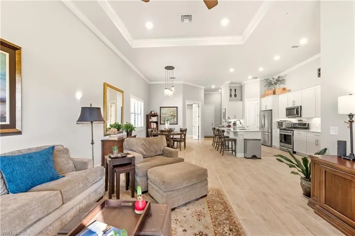 Notice the ceiling detail?