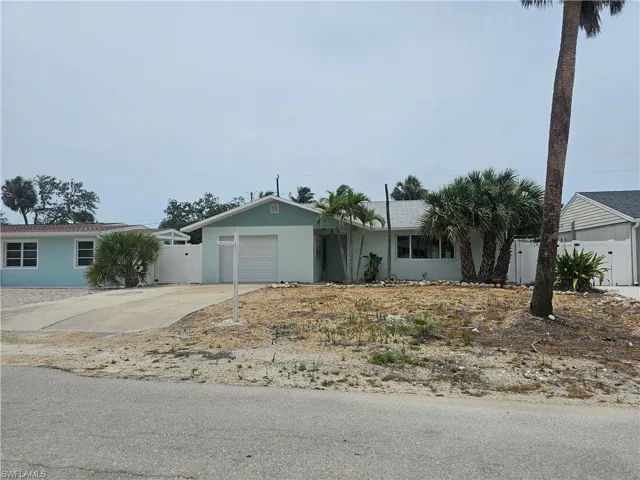 193 Hibiscus DR, Fort Myers Beach, FL 33931,225046163